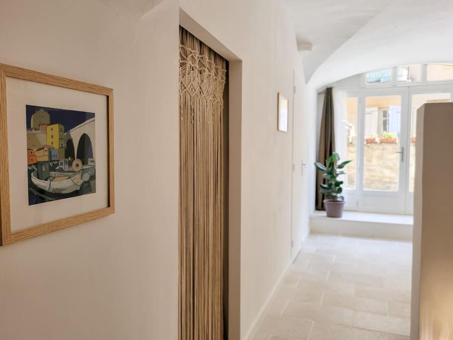 Studio Spacieux De Caractere Montaren-et-Saint-Mediers Bagian luar foto